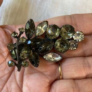 Prong Set Navette & Round Rhinestones Smoky‎ & Dark Gray Vintage Brooch